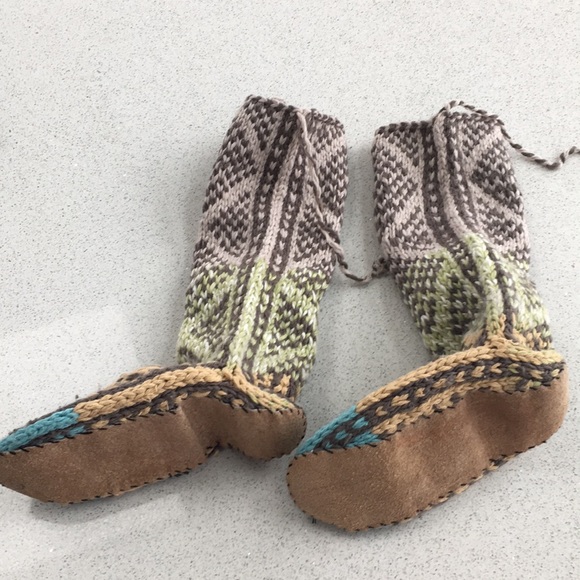 Booties/slippers - Picture 2 of 4